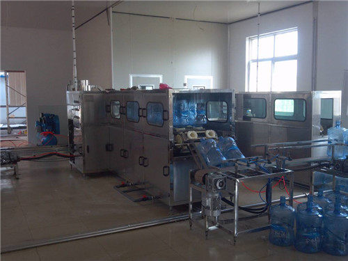 江蘇礦泉水設(shè)備廠家